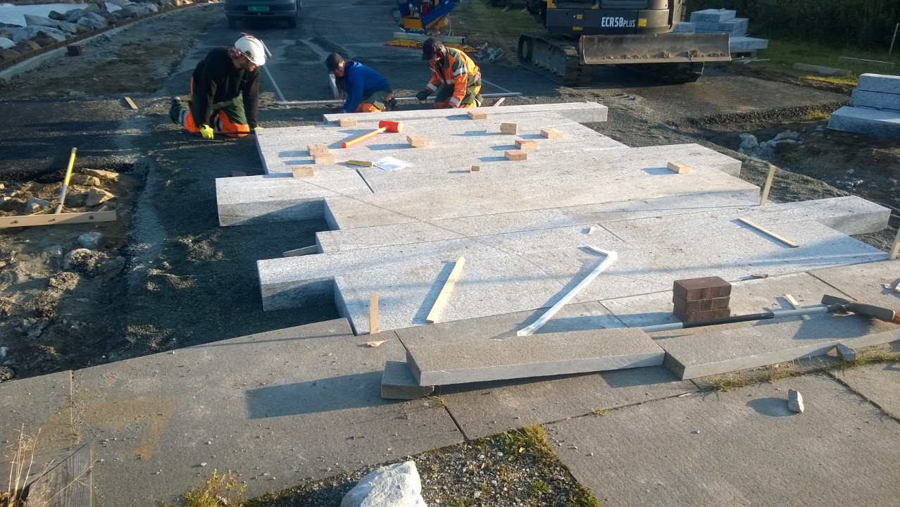 Evjen Granitt, Havnepromenaden Mo i Rana